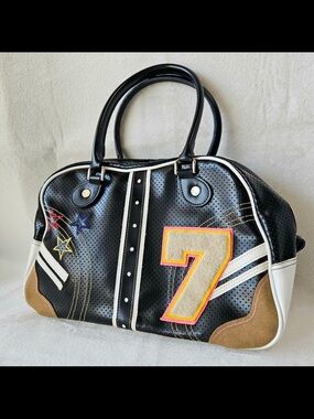 Nicky Hilton Samantha Thavasa number 7 bag
